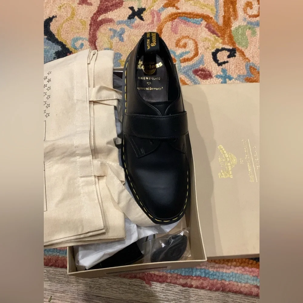 Dr.Martens Velcro Strap Shoe 8 - Picture 3 of 9